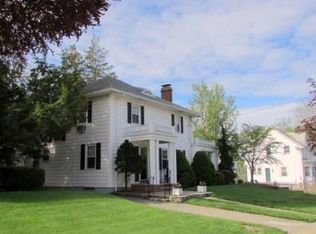 86 Strathmore Rd, Cranston, RI 02905