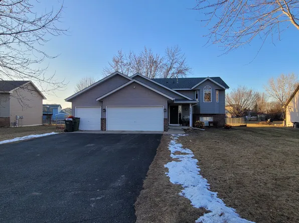 9075 Farmstead Ave, Monticello, MN 55362