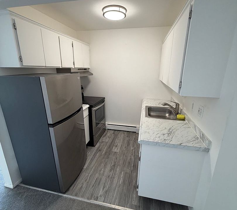 1st image of 24801 Jefferson Ave APT 17