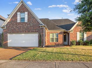 7881 Country Lake Dr, Bartlett, TN 38133