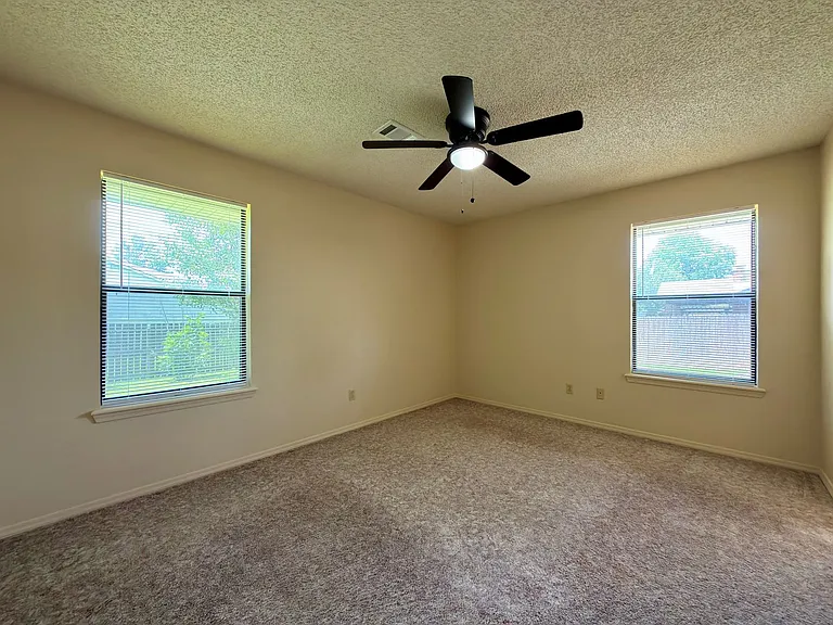 9612 Apple Gate Dr — Photo 17