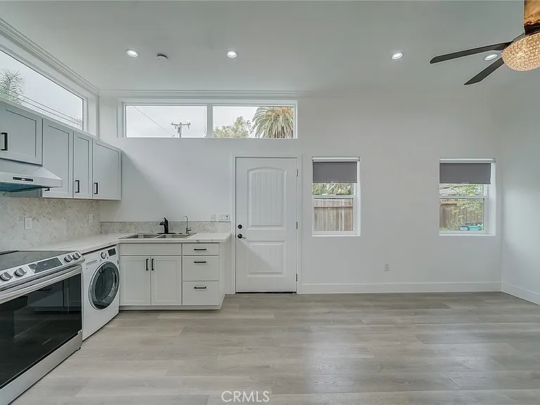 1476 Kenneth Dr — Photo 20