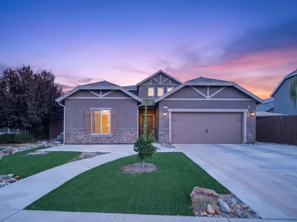 2307 N Divisadero Street, Visalia, CA 93291