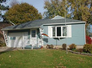 23 6th St NW, Oelwein, IA 50662