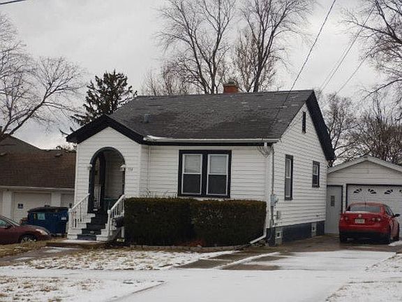 2nd image of 114 E 14th St