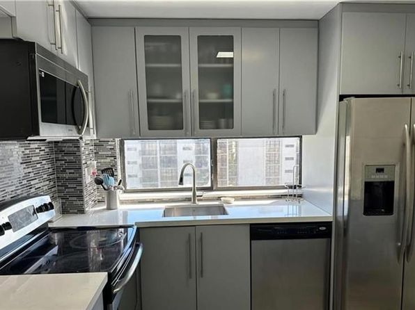 17011 N Bay Rd APT 714