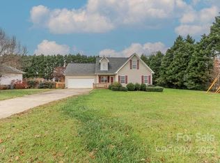 4861 Stevens Mill Rd, Matthews, NC 28104