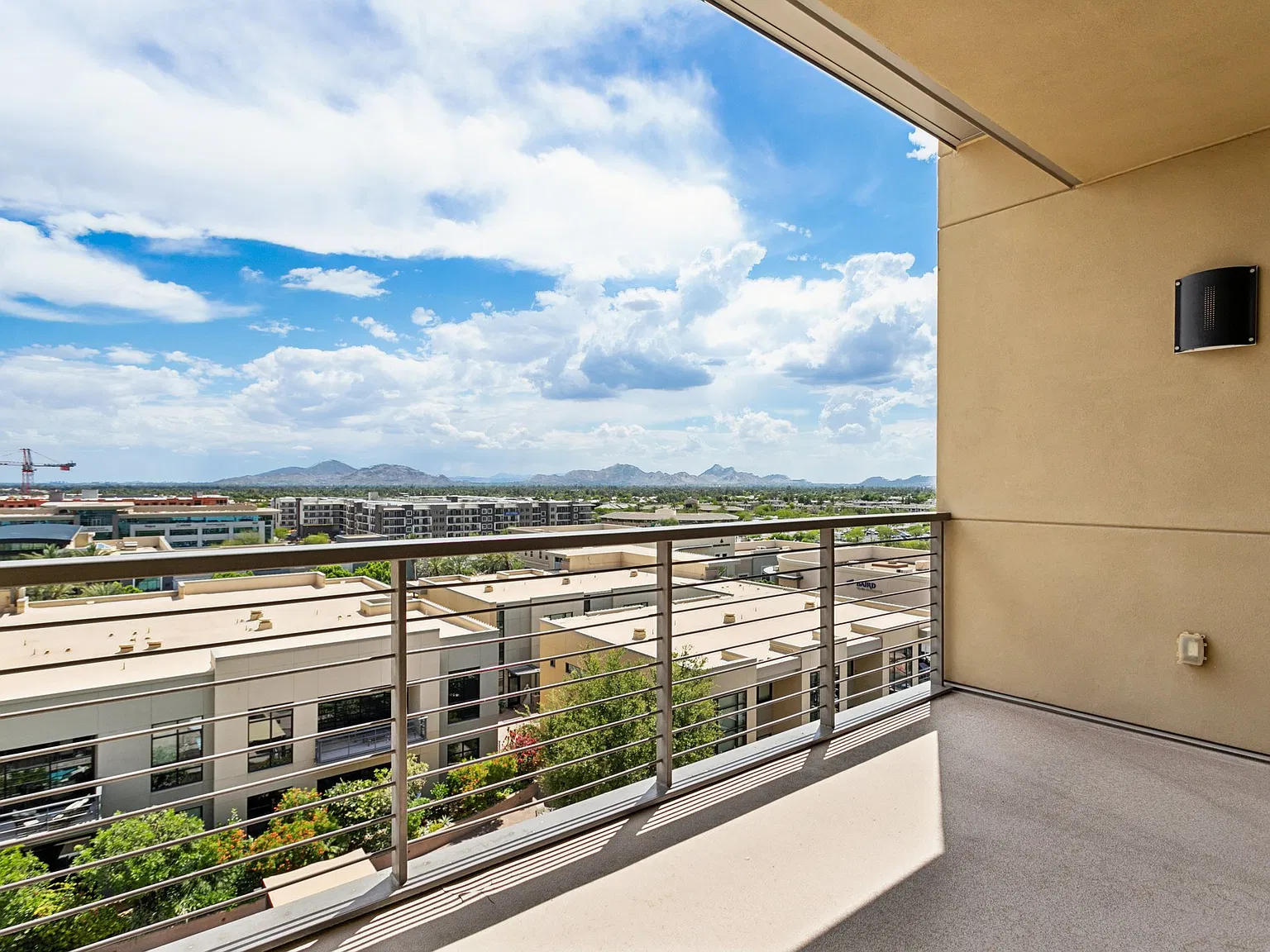 2 bed, 1664 sqft, $6,900 — Photo 2
