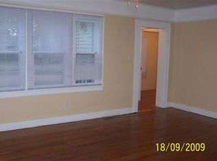 623 Raskob St, Pontiac, MI 48340