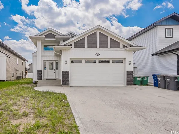 715 Bentley MANOR, Saskatoon, SK S7L 6P2