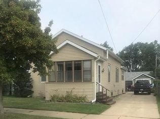 1608 78th St, Kenosha, WI 53143