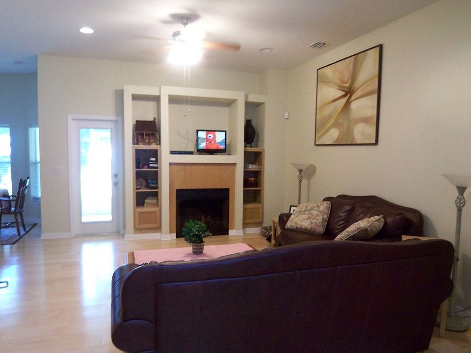 Living rm with fireplace