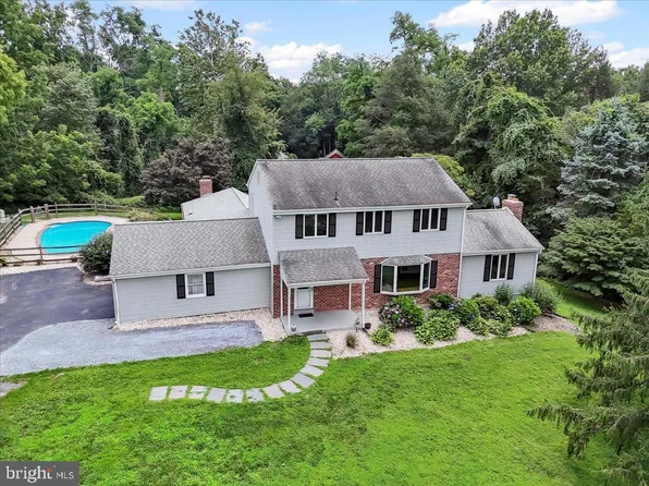 493 Dean Dr, Kennett Square, PA 19348