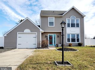 203 Clevenger Dr, Clayton, NJ 08312