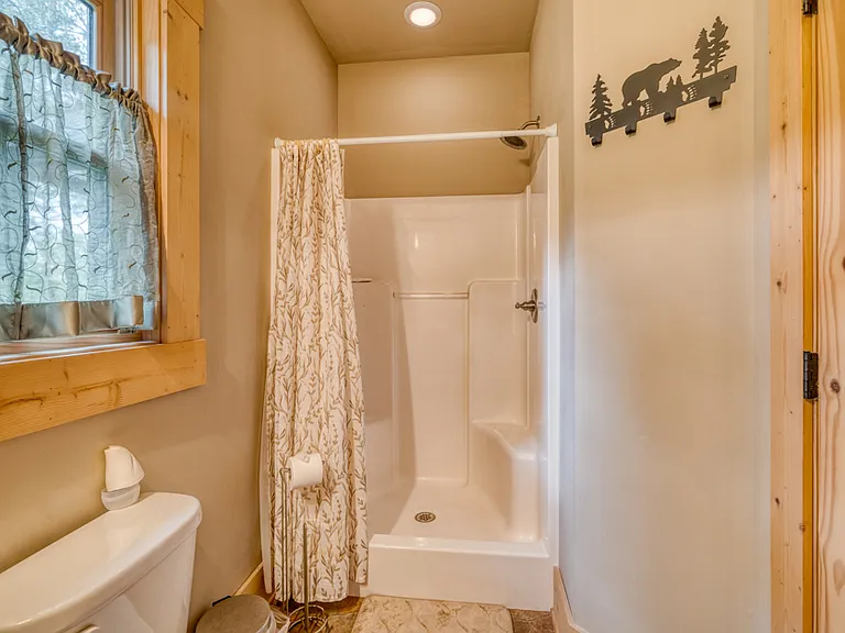 111 Watkins Farm Rd — Photo 20