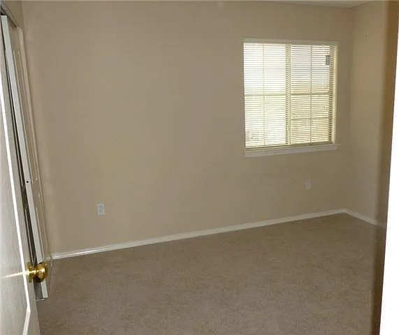 14188 Smokey Point Dr — Photo 9