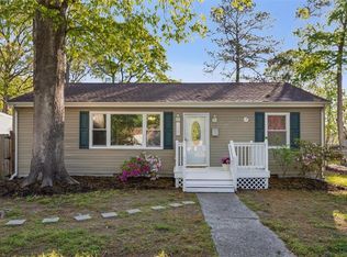 125 Rosewood Dr, Hampton, VA 23669