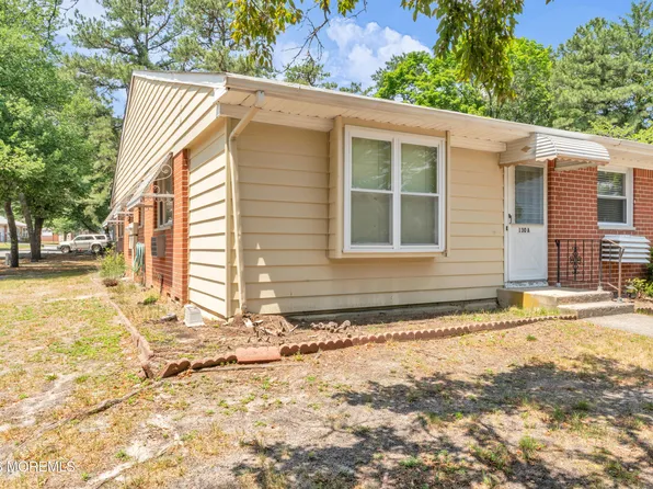 130 A Hudson Parkway, Whiting, NJ 08759