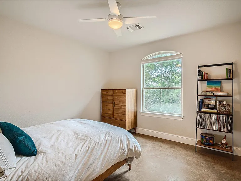 21825 Briarcliff Dr — Photo 15