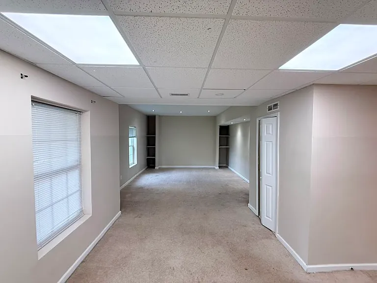 1227 Mandalay Ct — Photo 27