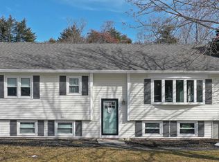 2 Constitution Dr, Westbrook, ME 04092