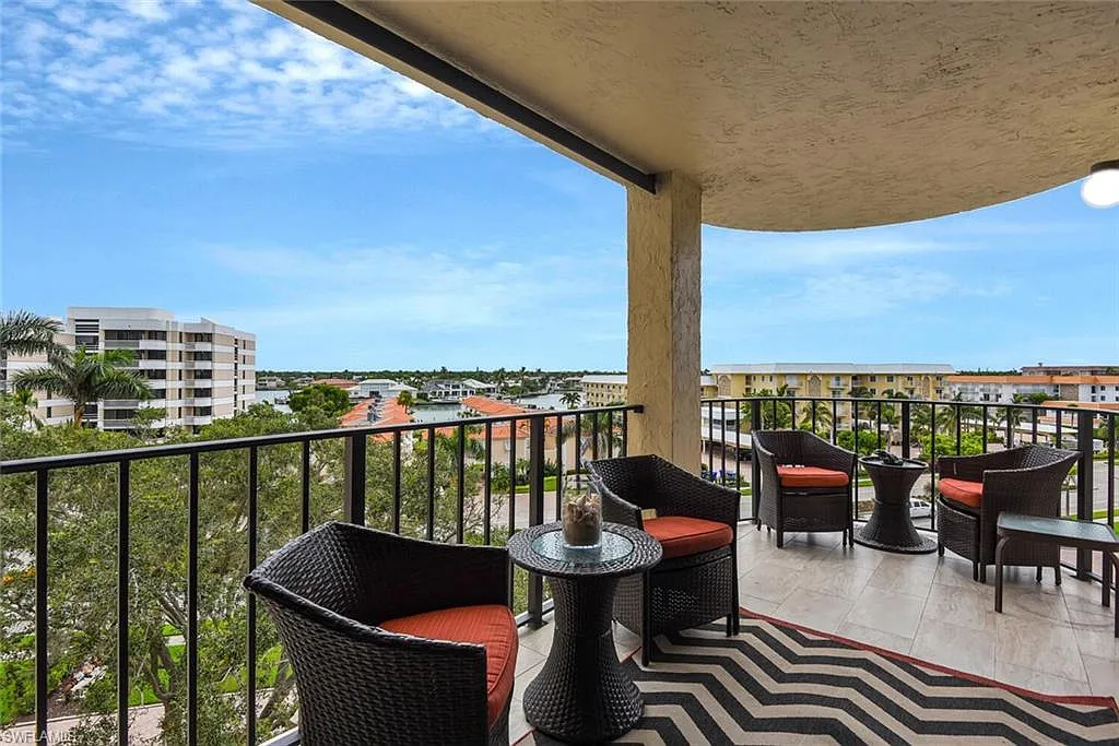 2 bed, 2.5 bath, 1505 sqft, $12,000 — Photo 1