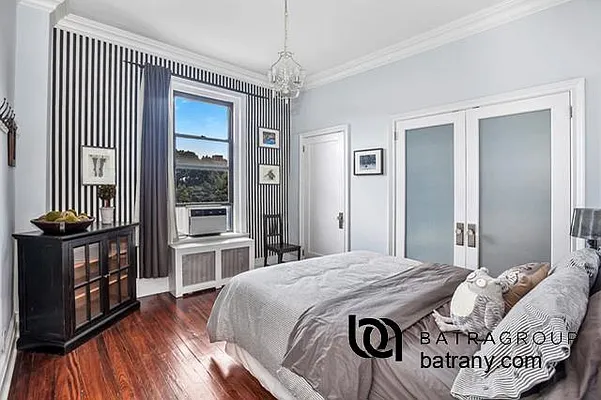 Rented by Batra Group Inc | media 16