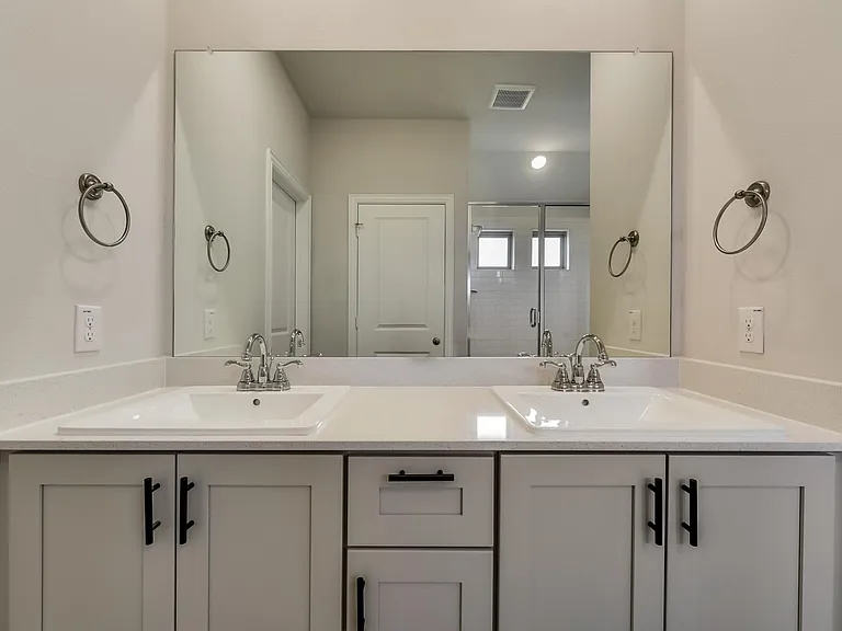 3508 Lillian Ct — Photo 10