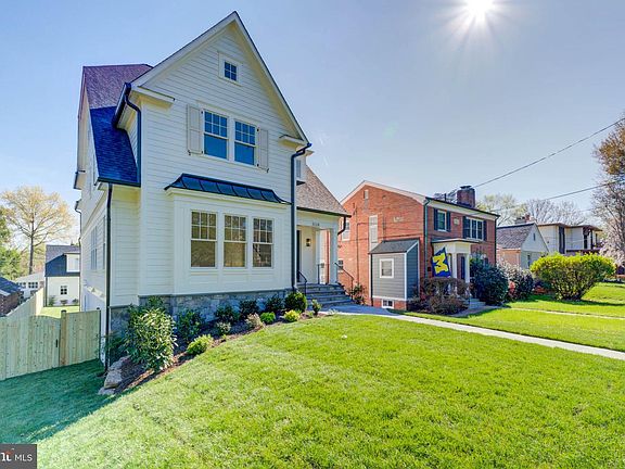 2nd image of 3118 Patterson St NW