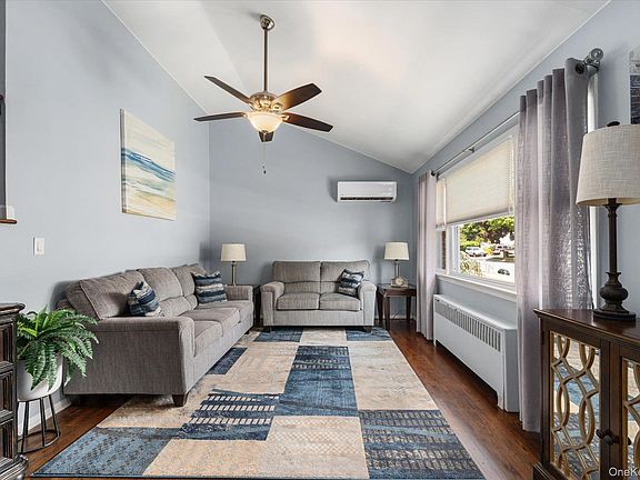 3rd image of 330 Woods Road