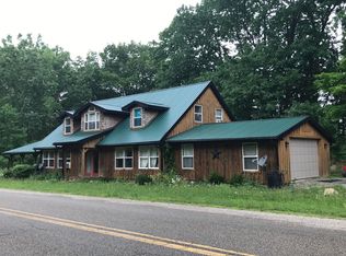 4086 E Montgomery Rd, Hillsdale, MI 49242