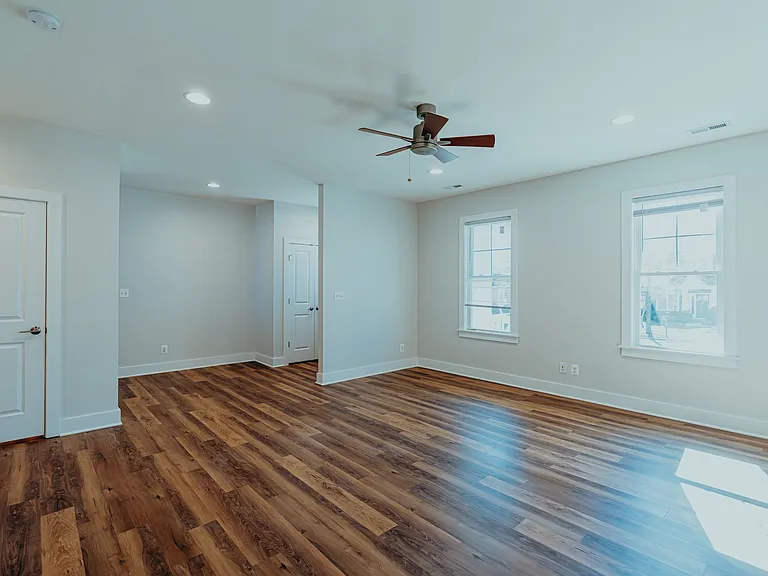 510 Trailside Dr — Photo 16