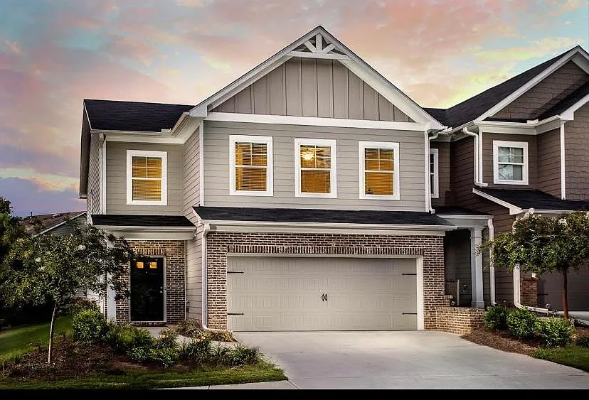3 bed, 2.5 bath, 1813 sqft, $2,400 — Photo 1