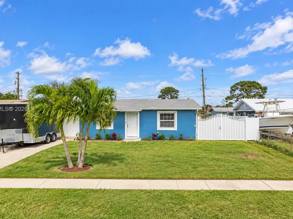 4947 Royal Ct N, West Palm Beach, FL 33415