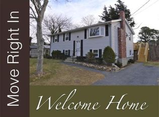 41 Clearwater Dr, Plymouth, MA 02360