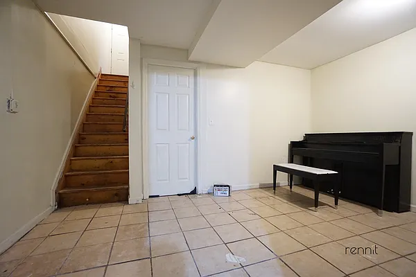 Rented by Rennit Inc. | media 19