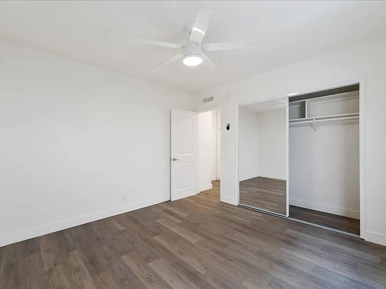 3905 S Stevely Ave #8 — Photo 12