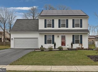 19 Creekside Dr, Lebanon, PA 17042