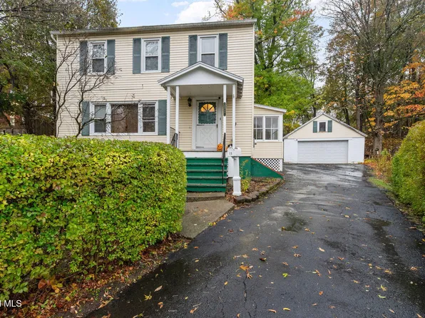 11 Lilac Lane, Troy, NY 12180