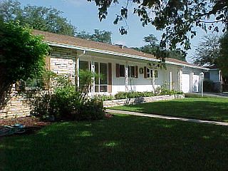 1st image of 136 W Lane Dr