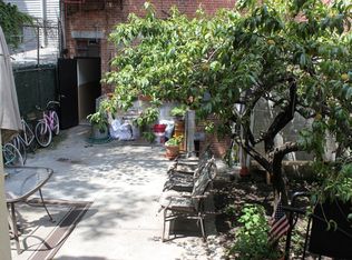 198 Meserole St, Brooklyn, NY 11206