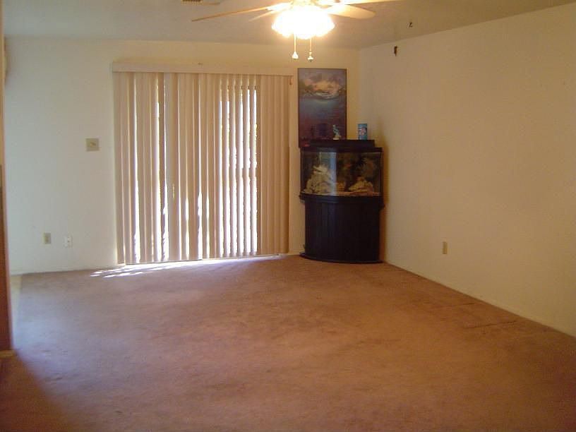 Very roomy living room area