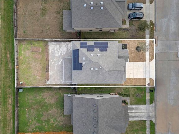 4th image of 11918 Sabine Woods Trail