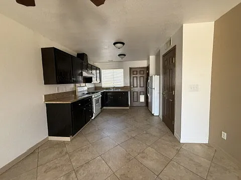 2805 Colibri Ct #3 — Photo 7