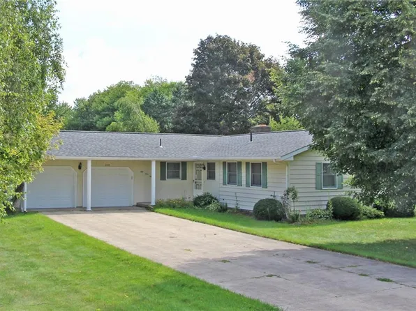 5315 Astronaut Dr, Fairview, PA 16415