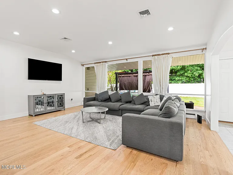 606 Deal Rd — Photo 10