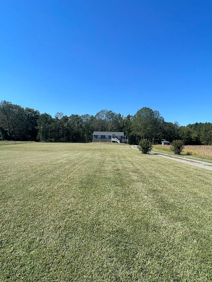3 bed 2 bath Full Basement Warsaw, Virginia — Photo 3