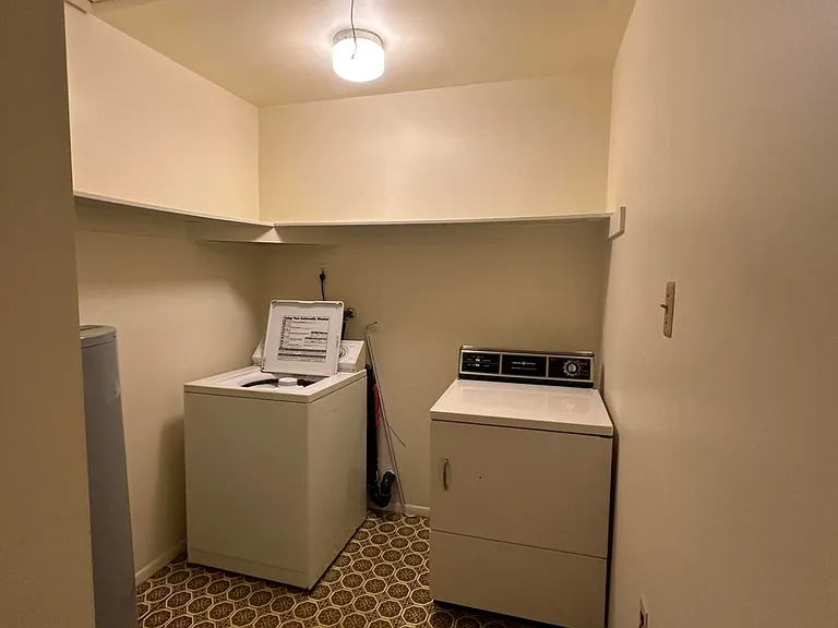 2 Fallbrook St #52 — Photo 9