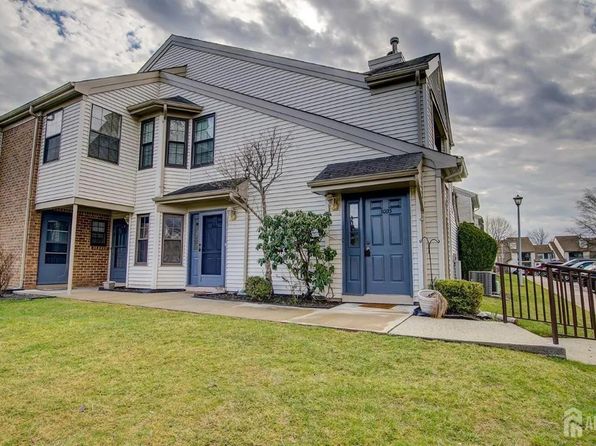 3003 Lighthouse Ln
