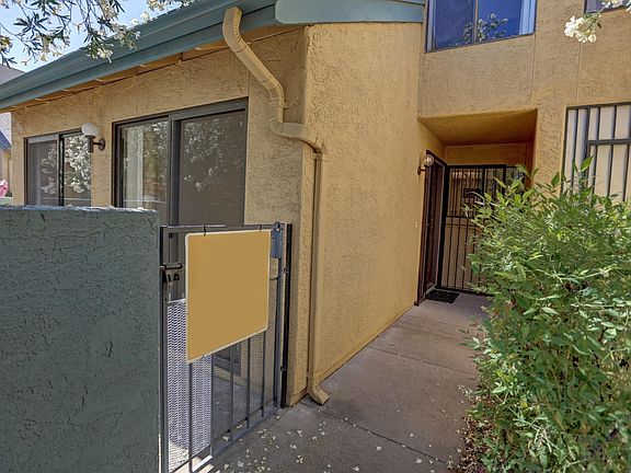 3rd image of 3864 N Paseo De Las Canchas